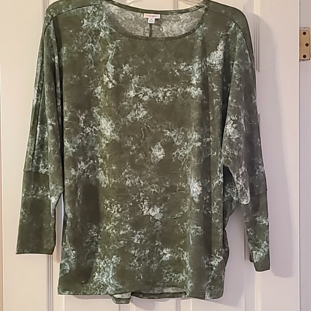 LuLaRoe Linda Shirt XL